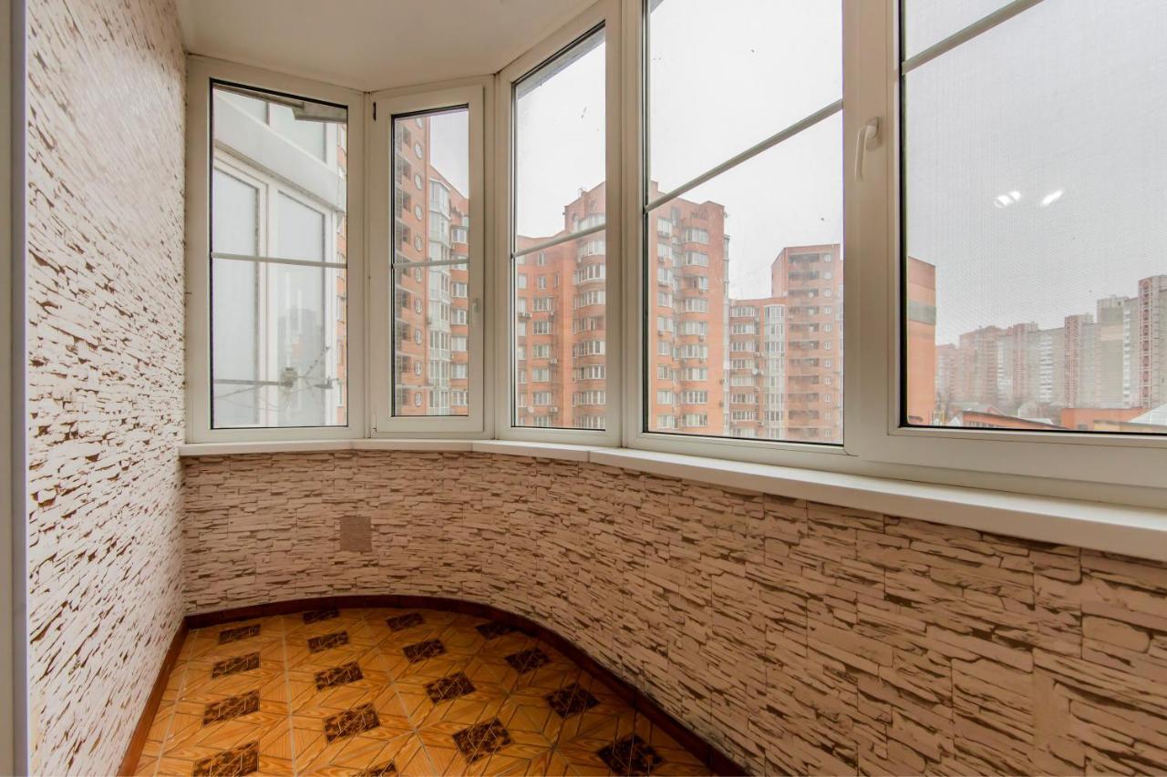 Комфортная Двухкомнатная Квартира Возле Метро Академгородок Kiev Exterior foto